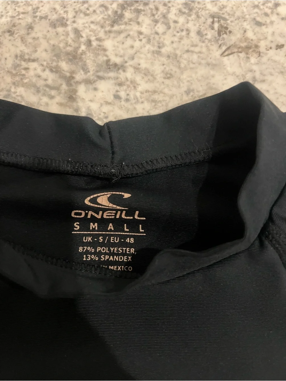 O'Neill Men's Black Short-Sleeve Rash Guard Swim Top